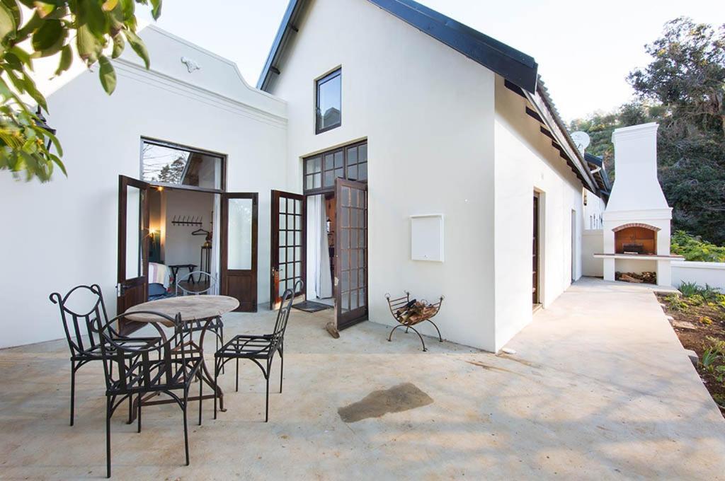 Bartinney Private Cellar Banhoek * Stellenbosch